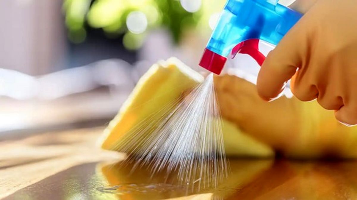 هزینه نظافت منزل چقدر است؟ نظافت راه پله ارزش این هزینه‌ها را دارد؟